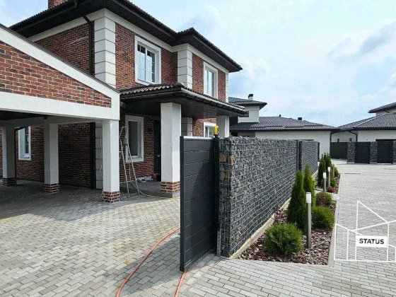 Продаж пристижного   будинку з ремонтом  в с.Крюковщина Крюковщина