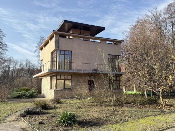 Продам будинок з вдалим розташуванням Вишеньки 180 кв.м. Вишенки