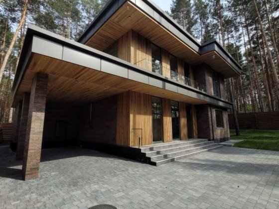 Люксовий будинок в оточені соснового лісу, Білогородка Белогородка