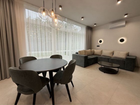 Таунхаус в Чабанах з ремонтом, 115 м3, з газом Чабаны