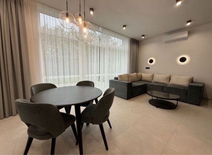 Таунхаус в Чабанах з ремонтом, 115 м3, з газом - фото 1