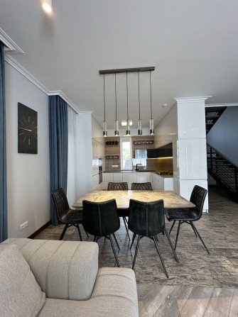 Продаж будинку з ремонтом у Чабанах, 24 сотки, газ, гараж - фото 1