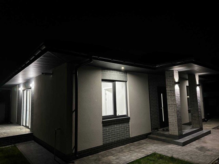 Дуже красивий будинок з меблями та гарною прибудинковою! - фото 1