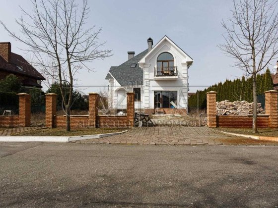 Продаж будинку, КГ Золоче, 18 соток, 240м2, Готовий дизайн проект Вишенки