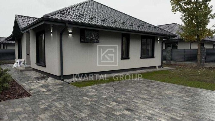 Продаж стильного будинку з ремонтом - фото 1