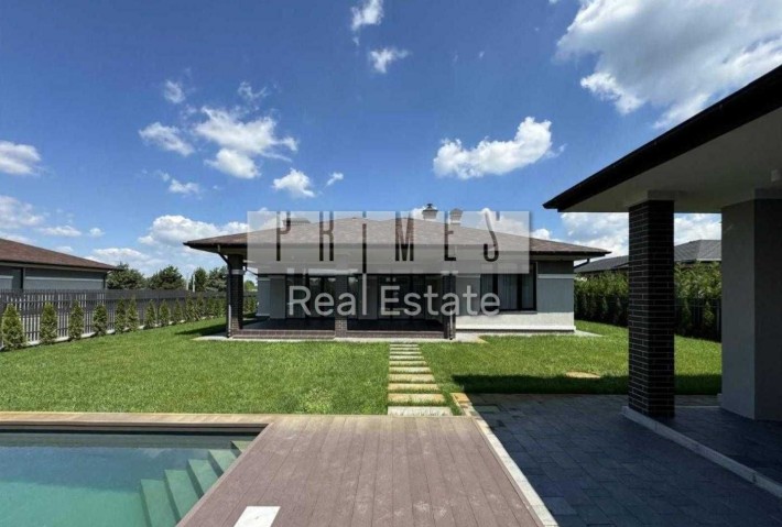 Продаж будинку з ремонтом та басейном КМ Золоче Везувій, Вишеньки - фото 1