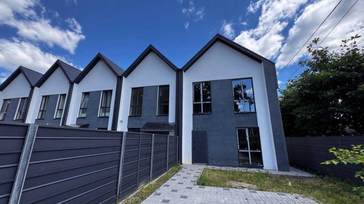 Продаж двоповерхового таунхауса у Ворзелі 119м2 Сертифікат - фото 1