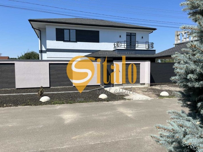 Просторий будинок, гараж, навіс, ділянка 15 соток, ліс, озеро - фото 1