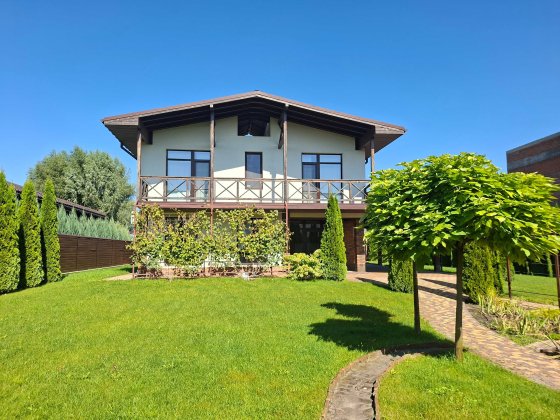 Будинок з ремонтом + гостьовий в КМ Хутір Ясний Лісники на 12 сотках Лісники