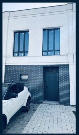 Продам свій таунхаус в ЖК «Lake Kanevo», с. Нові Петрівці - фото 1