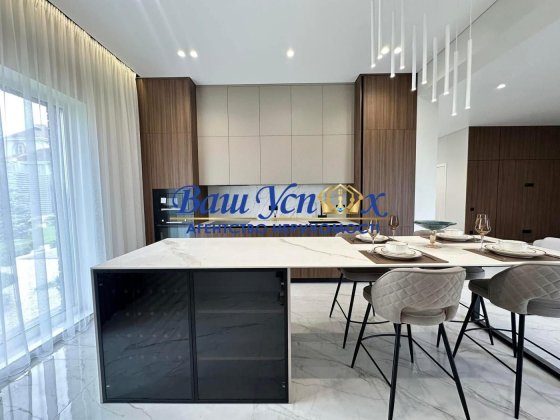 Продажа нового дома с ремонтом село Лесники.  Equides Club Лесники