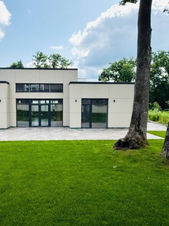 Продаж будинку з ремонтом в закритому КМ в Лісниках, 8 соток, газ - фото 1