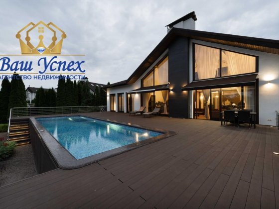 Продаж  котеджу в городке. село Стоянка. Житомирська траса Стоянка