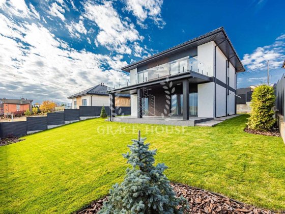 Продажа элитного дома с панорамным видом в Лесниках. 230м2 Лесники