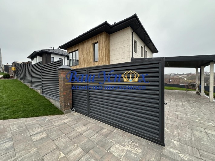 Продажа нового дома в селе Лесники. Новообуховская трасса. - фото 1