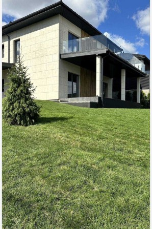 Просторий будинок 200м2, 9 соток в Лісниках з панорамним видом! - фото 1