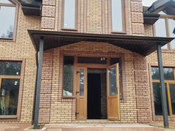 Котедж в Стоянці! Без комісії!