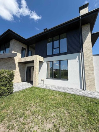 Унікальний будинок 395 м² з басейном, 5 кімнат в Лісниках - 1100000уо. - фото 1