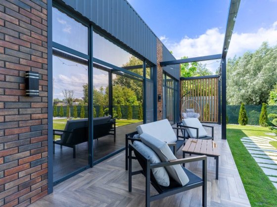 Котедж (від забудовника) 150 м² та 7 соток з ремонтом у закритому КМ