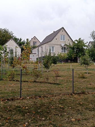 Добротний будинок для родини - фото 1