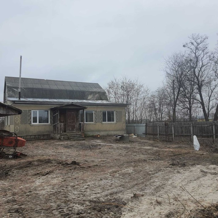 Будинок з ділянкою в Макарові - фото 1