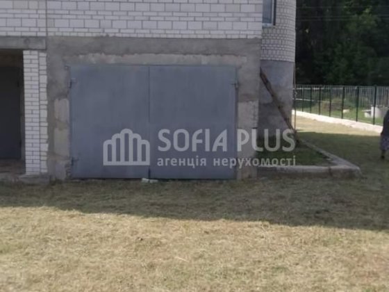 3-эт. дом, 300м2, 12 сот, Глеваха смт, Залізнична вул. 8а, срочно!, не Глеваха