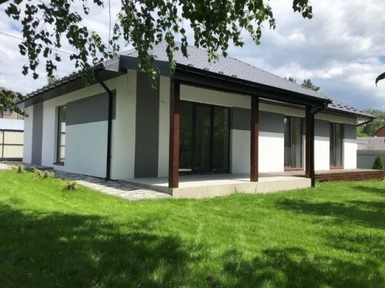 Дом с ремонтом техникой и мебелью Буча/Блиставица Блиставиця