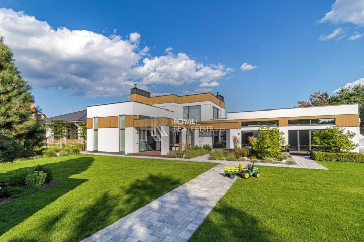 Продаж Будинок 6-к 405 м.кв КГ Бобриця Парк Басейн Спортзал Сауна - фото 1