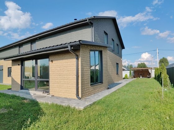 Продам будинок з ремонтом та меблями Бузова