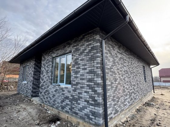 Будинок фасадний/110м2/4,4 сотки/3 кімнати/без комісіі Гнатовка