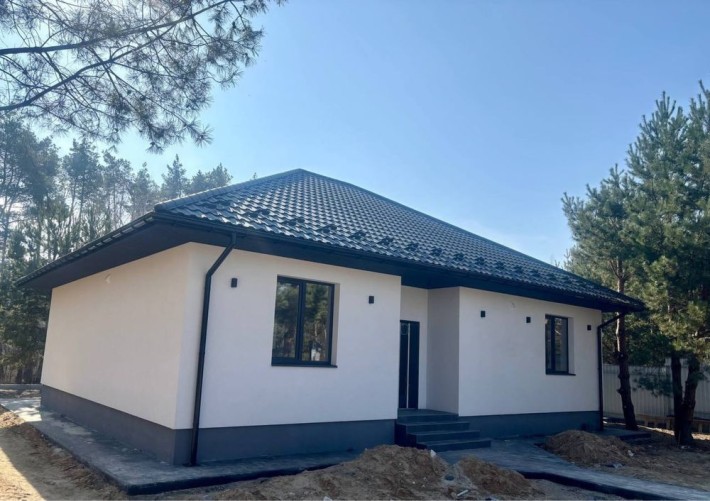 Одноповерховий Будинок з ремонтом в Дмитрівці , 15 соток діляка - фото 1