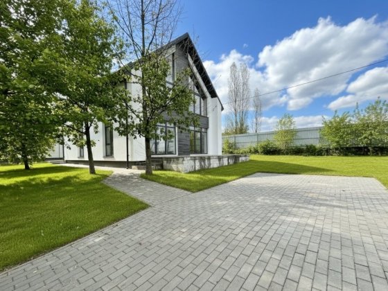 Будинок в котежному містечку/Дмитрівка/ БЕЗ % Дмитровка