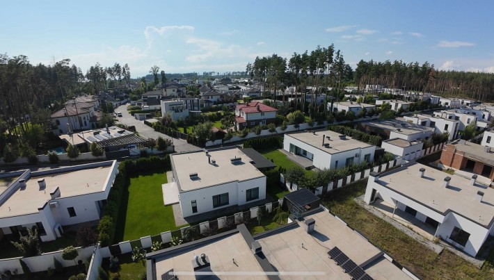 Будинок з унікальним ремонтом в котеджному містечку Белгравія - фото 1