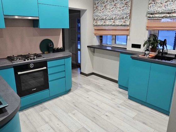 Продається дуже гарний будинок з стильним і ЯКІСНИМ ремонтом. Здвижівка