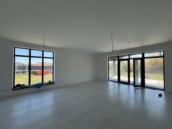 Продам будинок біля озера! З ремонтом! Без комісії Зазимье