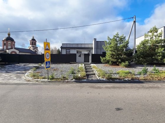 Будинок 1 поверх 135 м2 8 соток землі 4 паркомісця с. Іванковичі Іванковичі