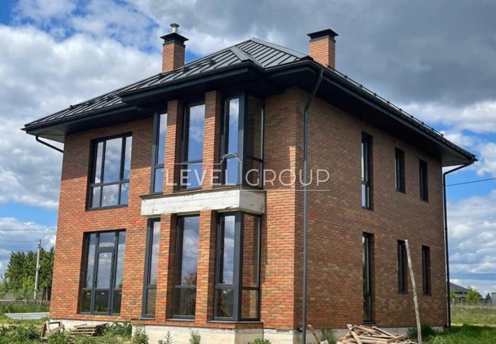 Продається сучасний цегляний будинок у котеджному містечку Іванковичі - фото 1