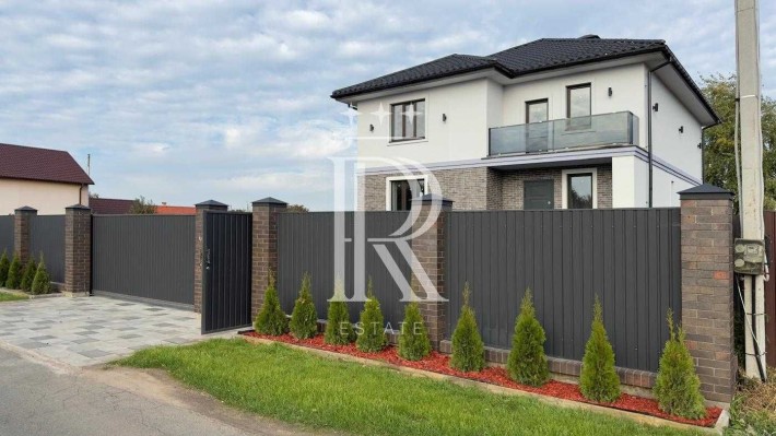 Продаж будинку Княжичі Бровар. р-н 200кв.м. цоколь 100кв.м. 20 соток - фото 1