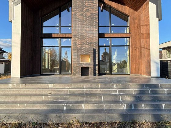 Продається будинок (барнхаус) 239 м2/9 соток/ІВАНКОВИЧІ Иванковичи