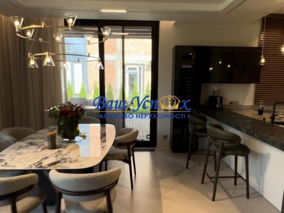 Продажа дома с выходом на реку. село Лебедевка. Riviera Village Лебедевка