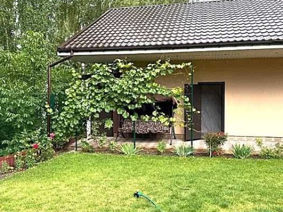 Продаж гарної дачі в с Мархалівка! Гараж, підвал, балкон, поруч ліс! Мархаловка