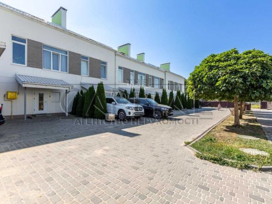 Чудовий таун-хаус/Продаж/Нове/Київська обл Новое