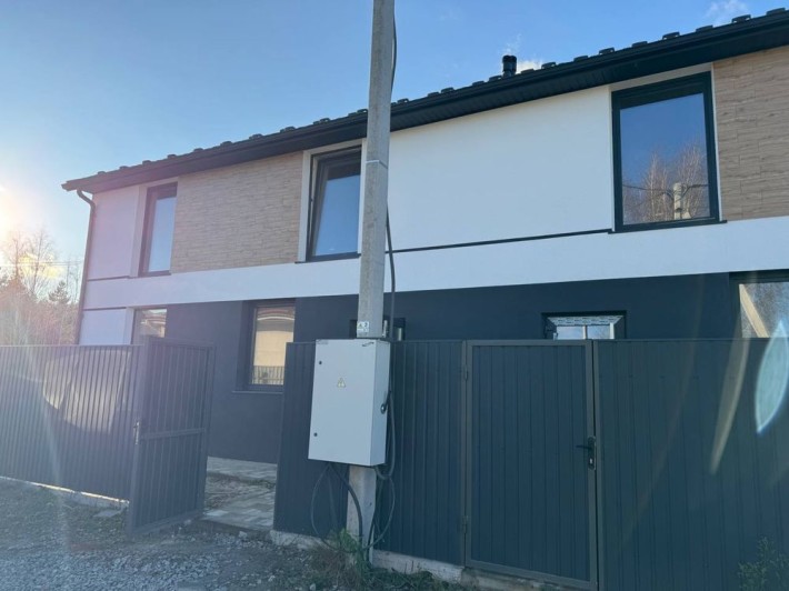 Сосновий маєток Дуплекс біля лісу 3к під чистове оздоблення Єоселя - фото 1