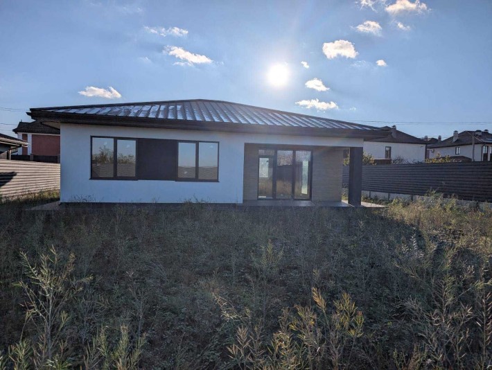 Продаж сучасного будинку біля Києва - фото 1