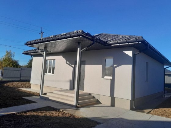 Продається будинок в селищі Нове Новое