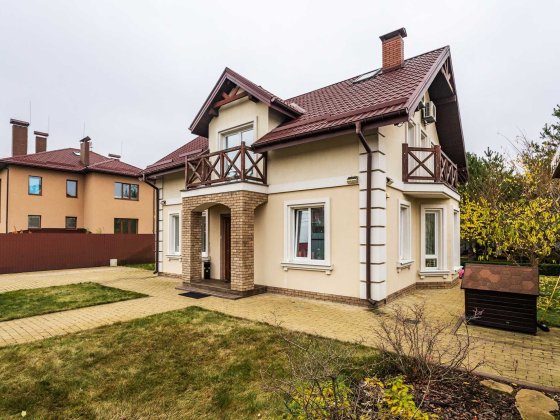 Продаж БУДИНКУ з ремонтом в Гореничах 180 м2 на 10 соток Петрушки