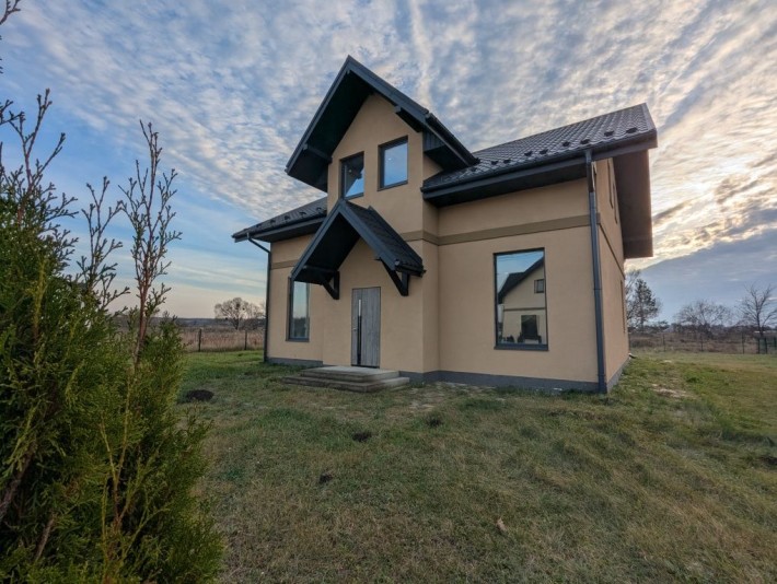 Продаж будинку в котеджному містечку - фото 1