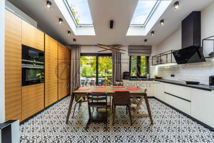 Продажа  автономного таунхауса, Плюты, Обуховский р-н - фото 1