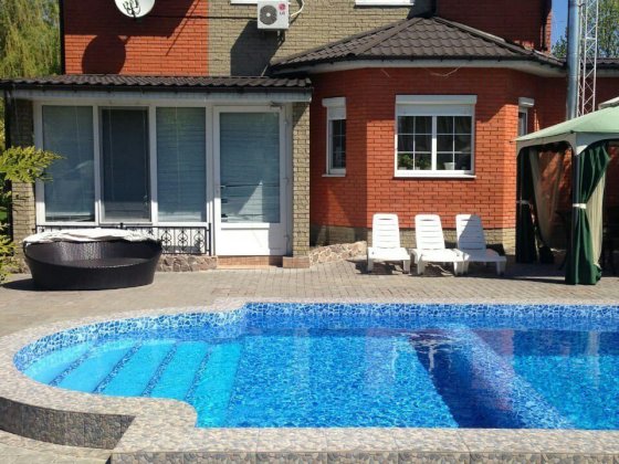 Стодесять соток земли в собственности дом бассейн баня убежище летндом Пуховка