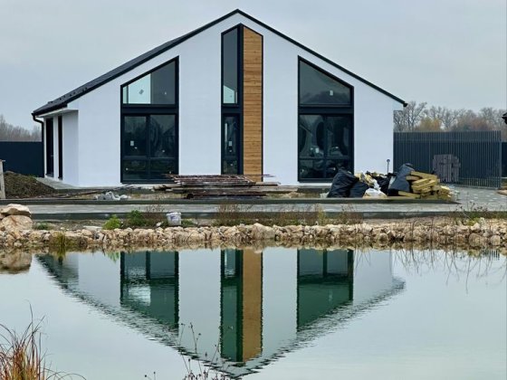 Продаж котеджу 125 кв.м з видом на ставок. Ділянка 6 сот Пуховка